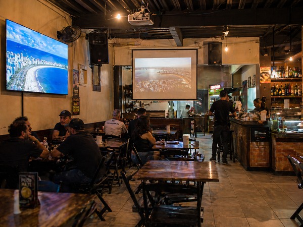Projetos audiovisuais para bares e restaurantes